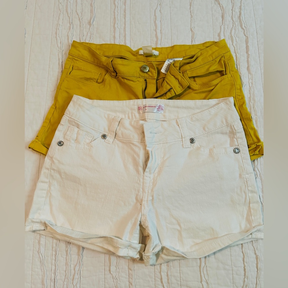 Bundle Two Shorts - image 2